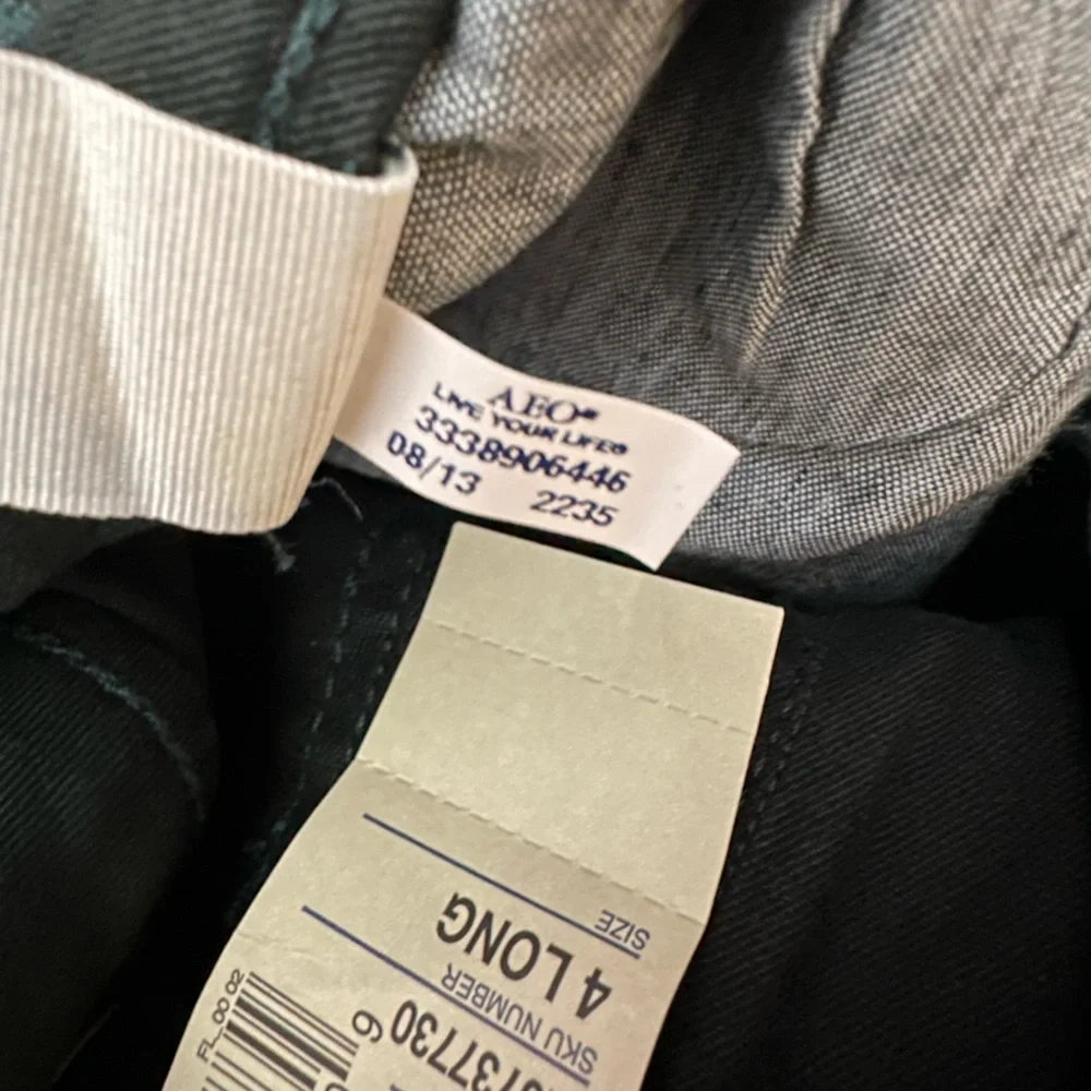 2013 American Eagle Jegging Ankle in Black Size 4 Long Women’s